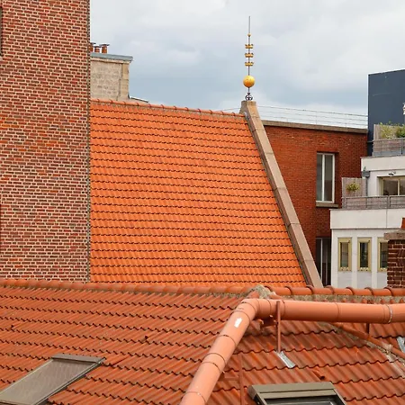 Havre Parisien A Cote Du Parc Monceau *